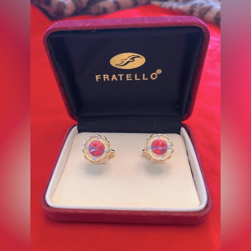 Cuff links